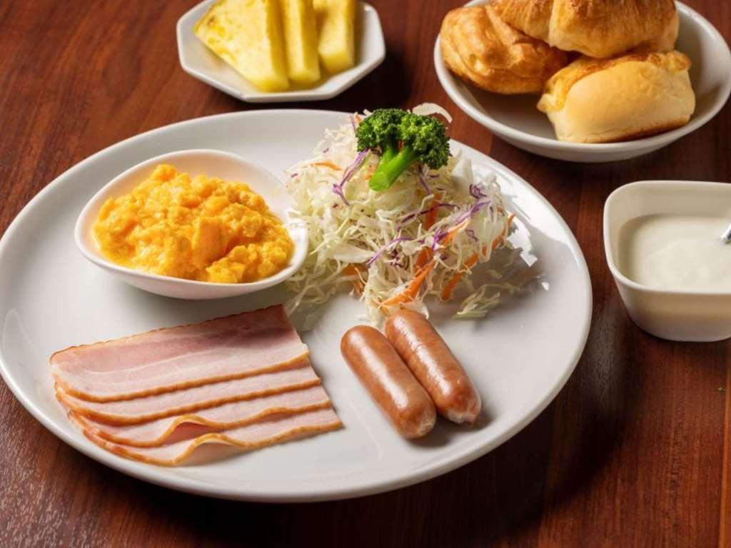 Hotel Ibis Styles Tokyo Ginza Restaurant photo
